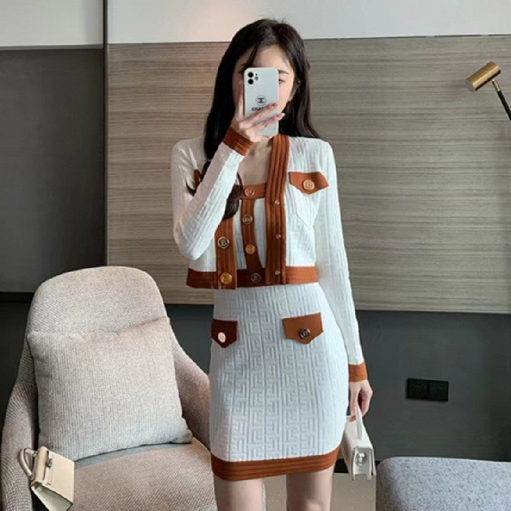 Contrast Knitted Buttock Skirt Fashion Suit