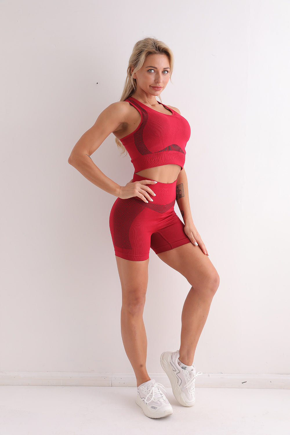 Two-Piece Seamless Quick-Drying Bra And Shorts