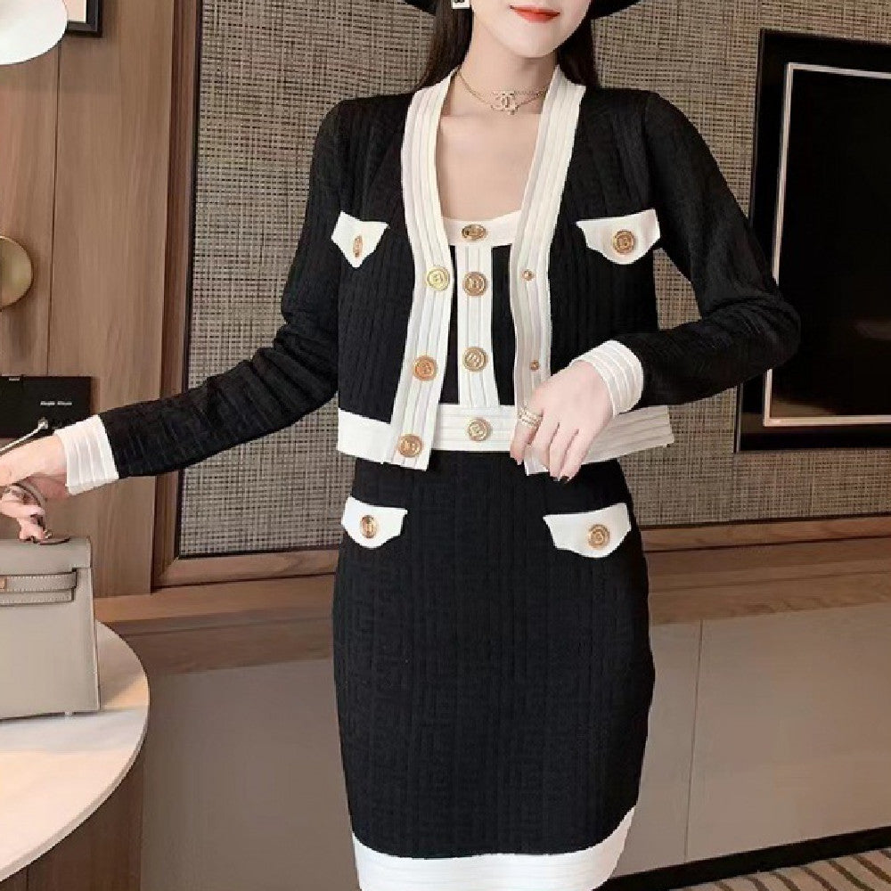 Contrast Knitted Buttock Skirt Fashion Suit